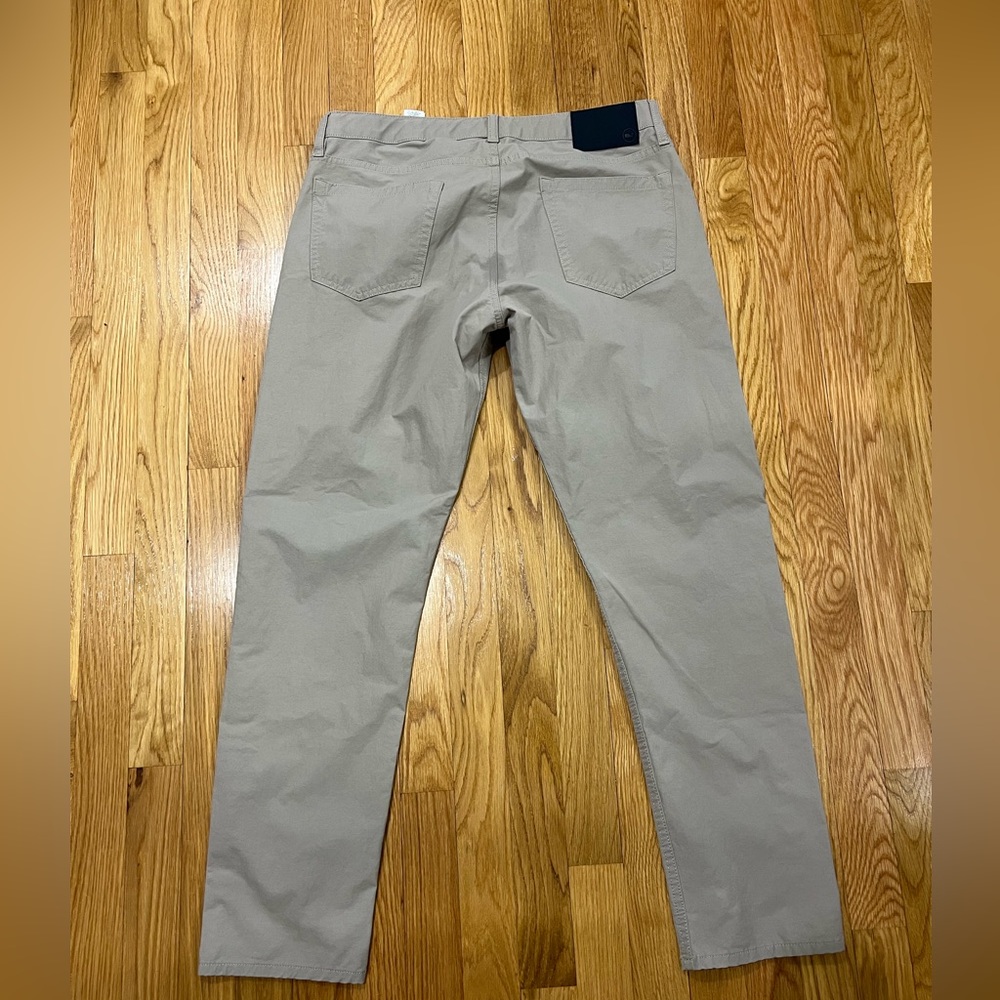 VINEYARD VINES 33 x 30 TAN 5 POCKET ON THE GO PERFORMANCE PANTS NEW WITH TAGS